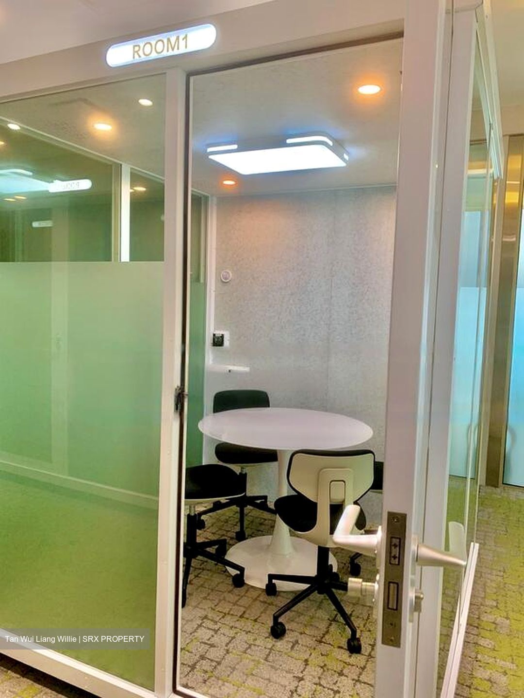 Hub Synergy Point (D2), Office #460755411
